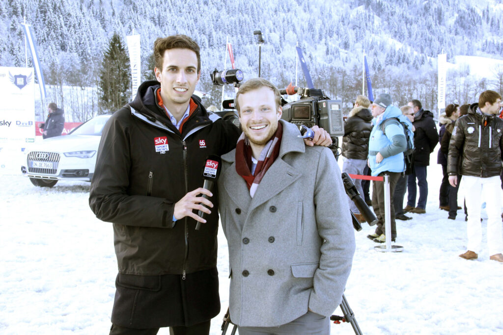 Sky Sport News Reporter Matthias Berger mit Sky Pressesprecher Damian Holmer beim Snow Polo World Cup 2015.