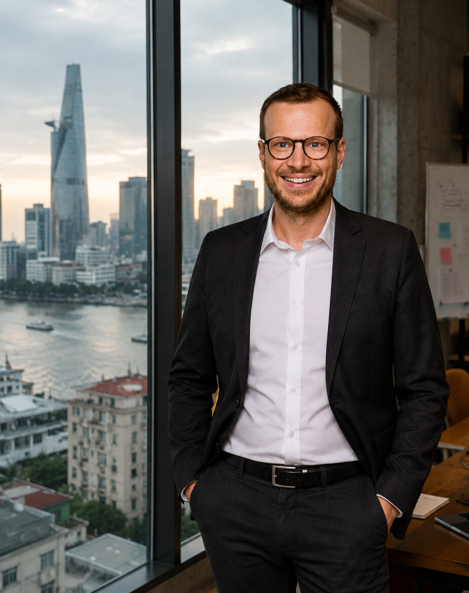 Damian Holmer – CMO & Transformationsleader mit internationaler Führungserfahrung und Fokus auf interkulturelle Zusammenarbeit